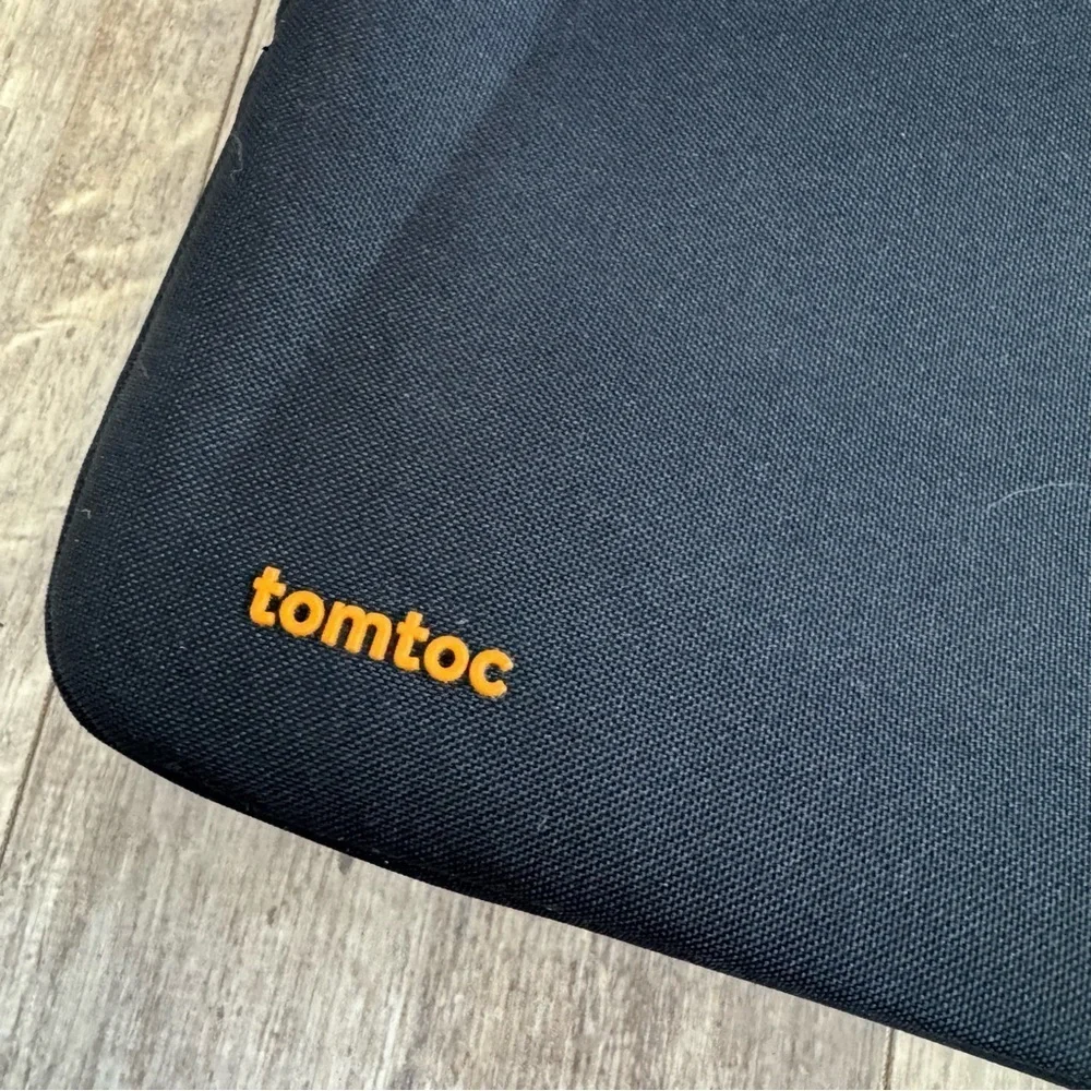 Tomtoc protect your